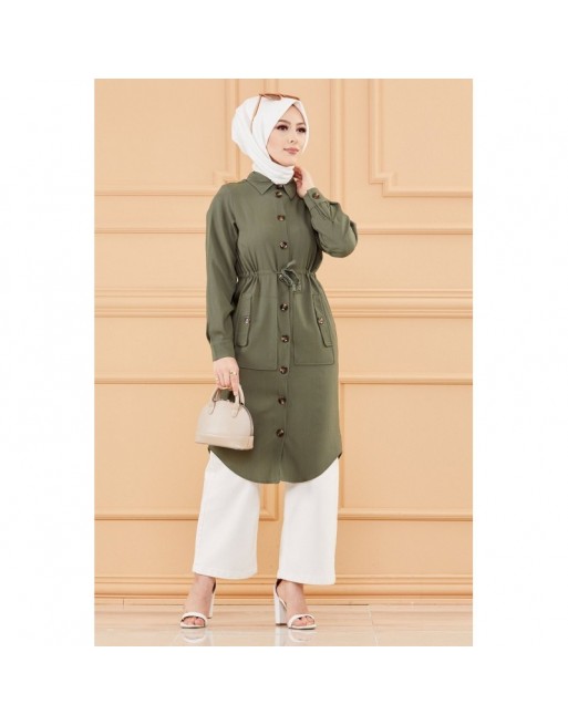 Tunique - Veste longue style saharienne (Vêtement musulman pour femme voilée) - Couleur vert Tunique - Veste longue style saharienne (Vêtement musulman pour femme voilée) - Couleur vert
