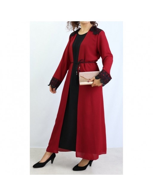 Robe kimono intégré de couleur Noir et Bordeaux Robe kimono intégré de couleur Noir et Bordeaux