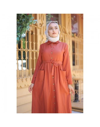Robe chemise longue avec ceinture et grandes poches (Vetement ample pour femme voilée) - Couleur brique 