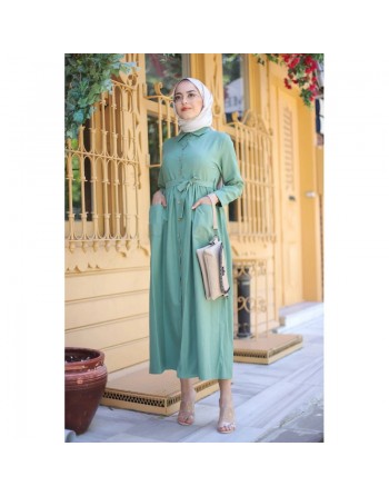 Robe chemise longue avec ceinture et grandes poches (Vetement mastour pour femme voilée) - Couleur vert 
