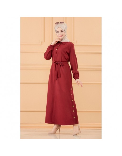 Robe longue boutonnée avec ceinture pour femme (Vêtement style habillé pour hijab) - Couleur bordeaux Robe longue boutonnée avec ceinture pour femme (Vêtement style habillé pour hijab) - Couleur bordeaux