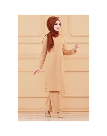 Ensemble tunique boutonnée et pantalon assorti (Vêtement femme voilée Turquie) - Couleur vison 