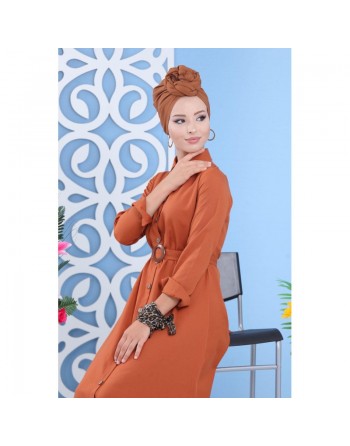 Robe longue boutonné avec ceinture - Tenue de ville pour femme - Couleur Rouille 