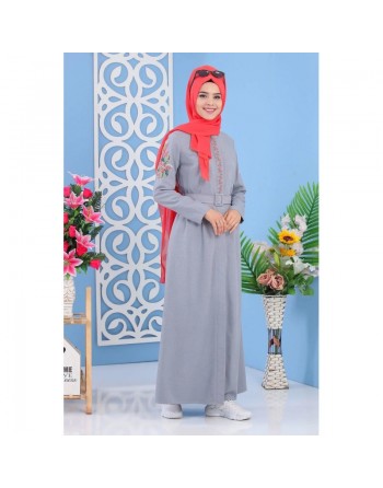 Robe longue boutonnée avec ceinture et broderies - Couleur gris (Vêtements islamiques pour femmes musulmanes voilées) 