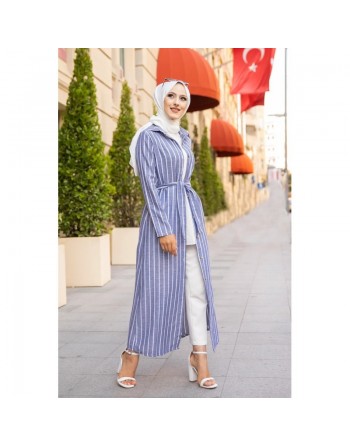 Robe à rayures entièrement boutonnée devant avec ceinture assortie (Vetement d'été femme voilée) - Couleur bleu et blanc 