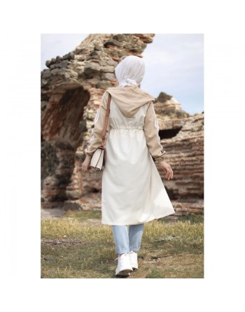 Gilet décontracté à capuche (Tunique sportwear pour femme voilée) - Couleur blanc et beige 