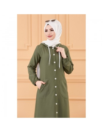 Robe-manteau boutonnée avec grandes poches et capuche (Vêtement mastour pour hijab) - Couleur kaki 