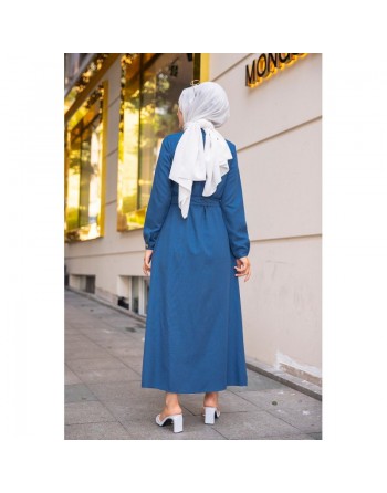 Robe boutonnée avec ceinture assortie pour femme (Tenue de ville chic pour hijab) - Couleur bleu pétrole 