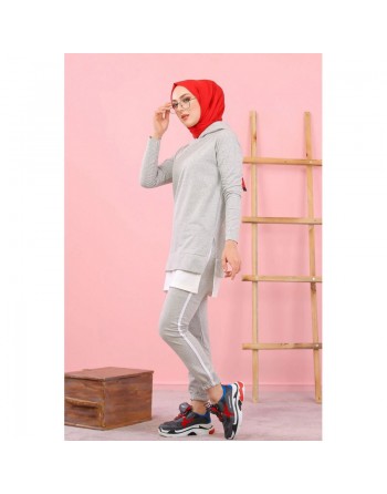 Ensemble décontracté et Survêtement (Hijab Sport pour femme musulmane) - Couleur Gris clair et blanc 
