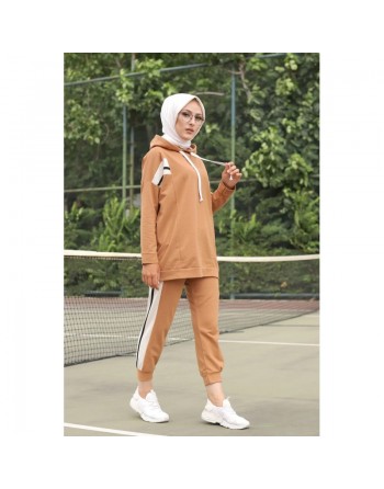 Ensemble survêtement 2 pièces (Haut à capuche et bas et jogger) pour femme voilée - Couleur blanc et Camel 