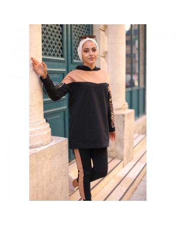 Ensemble sportswear deux pièces (Tunique et pantalon) - Survêtement motif léopard sur les manches - Couleur noir et camel 
