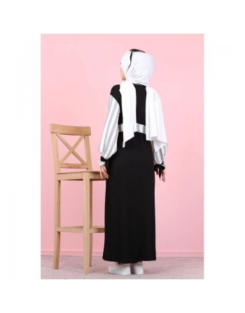Robe longue noire à manches à rayures Grise et blanches (Grande taille disponible) 
