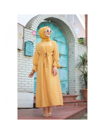 Robe longue à rayures avec ceinture pour femme voilée - Couleur moutarde 