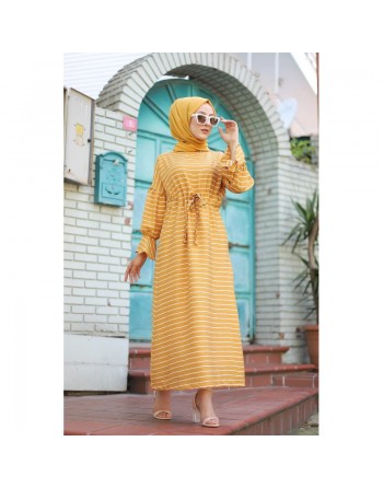 Robe longue à rayures avec ceinture pour femme voilée - Couleur moutarde 