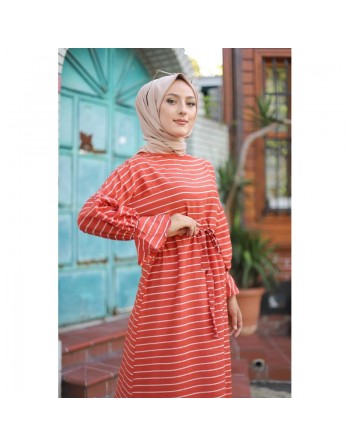 Robe longue à rayures avec ceinture pour femme voilée - Couleur Corail 