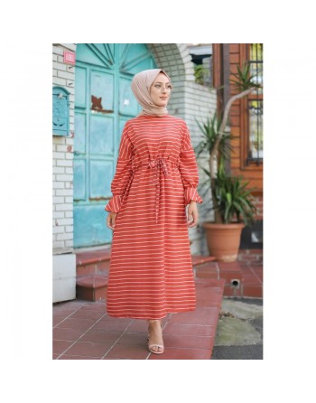 Robe longue à rayures avec ceinture pour femme voilée - Couleur Corail 