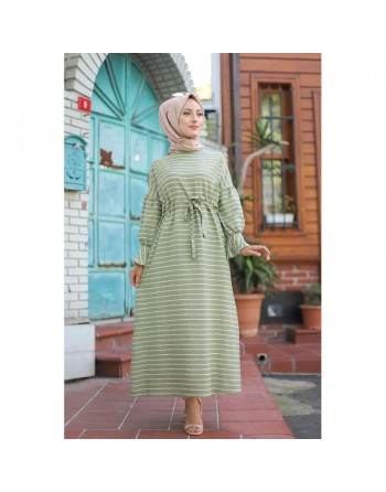 Robe longue à rayures avec ceinture pour femme voilée - Couleur Vert amande 