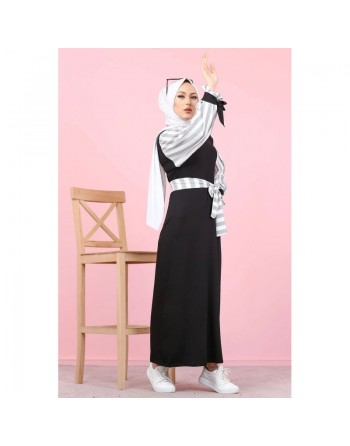 Robe longue noire à manches à rayures Grise et blanches (Grande taille disponible) 