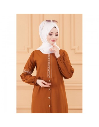 Robe longue brodée pour femme musulmane (Tenue Hijab style habillé) - Couleur tabac 