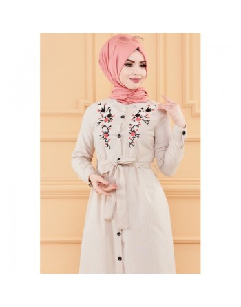 Robe longue boutonnée avec broderies et ceinture assortie - Rayures Couleur beige 