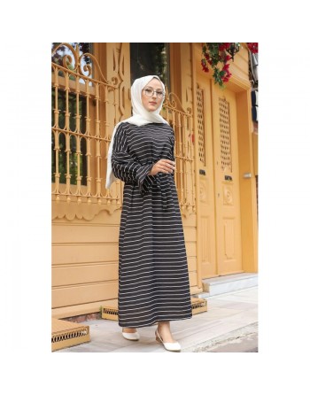Robe longue à rayures avec ceinture pour femme voilée - Couleur noire 