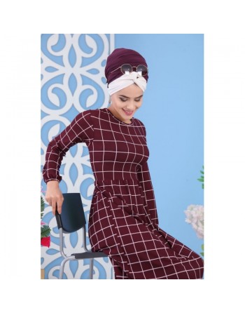 Robe avec imprimés à carreaux de couleur aubergine (grandes tailles) - Vetement femme voilée moderne 