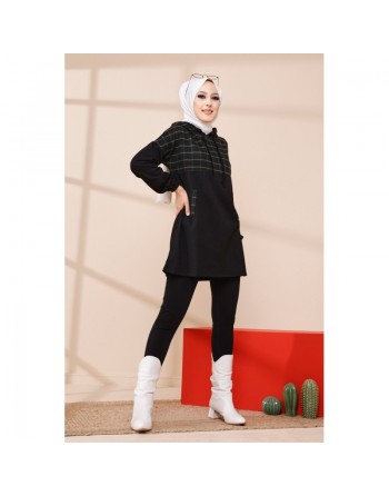 Tunique avec capuche (Vêtement automne hiver pour femme) - Couleur noir à rayures vertes 