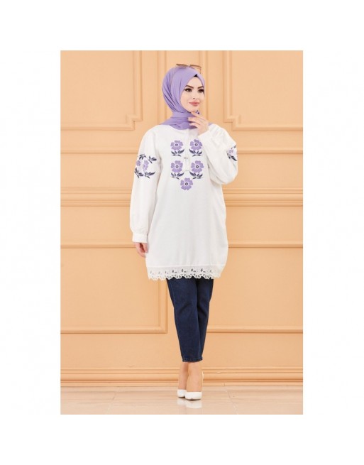 Tunique imprimée à fleurs pour femme - Couleur blanc avec fleurs de couleur lilas Tunique imprimée à fleurs pour femme - Couleur blanc avec fleurs de couleur lilas
