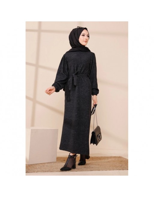 Robe tissu polaire avec ceinture (Vêtement Hijab Saison Automne-Hiver) - Couleur noir Robe tissu polaire avec ceinture (Vêtement Hijab Saison Automne-Hiver) - Couleur noir