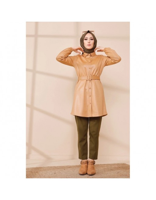 Tunique brillante avec ceinture (Vêtement style chic pour femme voilée) - Couleur beige Tunique brillante avec ceinture (Vêtement style chic pour femme voilée) - Couleur beige