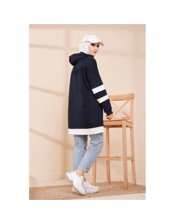 Tunique décontractée avec capuche (Sweat long pour femme voilée) - Couleur bleu nuit avec bandes blanches 