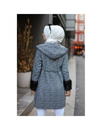 Gilet long avec capuche et manches à fourrure - Couleur gris 