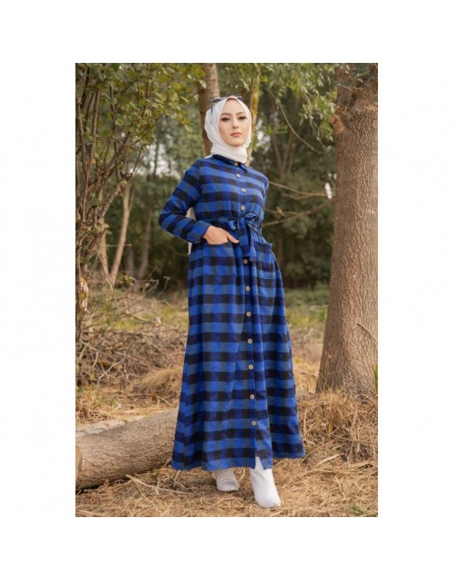 Robe chemise longue à carreaux avec ceinture assortie pour femme - Couleur Bleu roi et noir Robe chemise longue à carreaux avec ceinture assortie pour femme - Couleur Bleu roi et noir