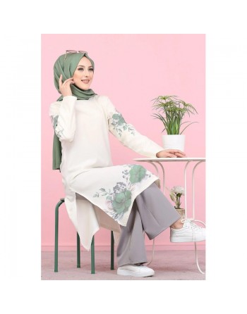 Tunique écru avec motifs fleuris vert amande 