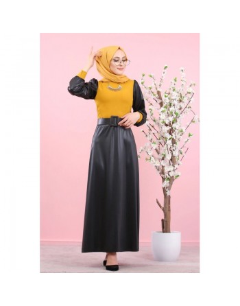 Robe en simili-cuir pour femme (Boutique en ligne de Mode musulmane - Paris - France) - Couleur noire et jaune moutarde 