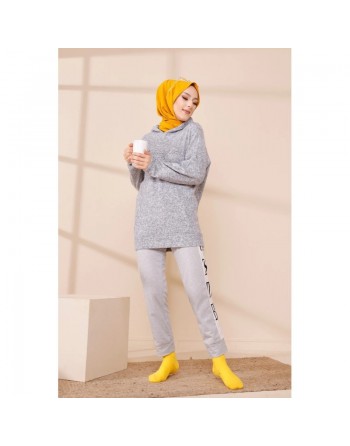 Sweat femme avec capuche brodé "Champion" (Automne Hiver 2023-2024) - Couleur brique gris clair 