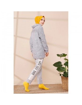 Sweat femme avec capuche brodé "Champion" (Automne Hiver 2023-2024) - Couleur brique gris clair 
