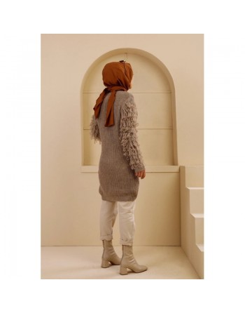 Chandail - Tricot long pour femme - Couleur beige (vison) 