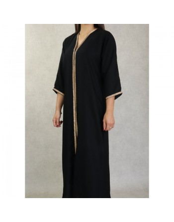 Robe Abaya Dubaï de qualité avec motifs strass dorés sur le devant et les manches - Couleur noir 
