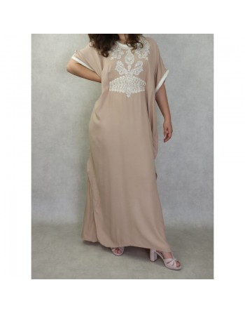 Robe orientale style arabe à manches courtes brodée avec perles et strass - couleur beige 