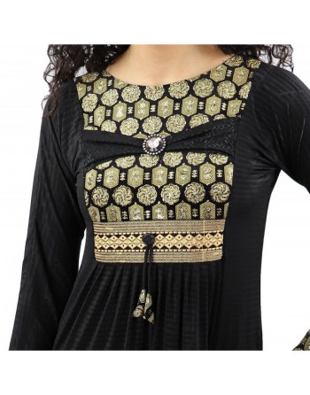 Abaya longue noire avec broderies et motifs dorés (écharpe assortie) 