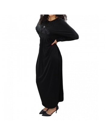 Abaya longue noire avec broderies (écharpe assortie) 