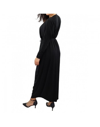 Abaya longue noire avec broderies (écharpe assortie) 