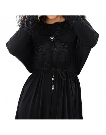 Abaya longue noire avec broderies (écharpe assortie) 