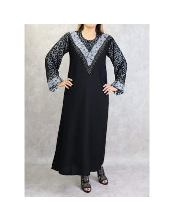 Abaya Dubai chic et moderne avec broderies et strass pour femme 