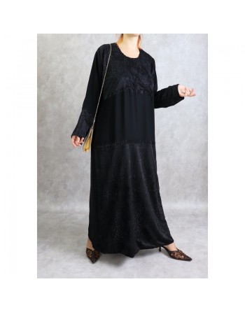 Abaya des Emirats - Robe Noire ornée de broderie et de strass 