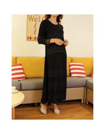 Abaya noire "Dubai" décorée de strass noires avec foulard assorti 