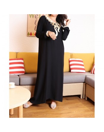 Robe longue orientale pour femme avec brodée et décorée de strass - Couleur noir 