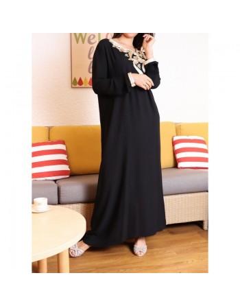 Robe longue orientale pour femme avec brodée et décorée de strass - Couleur noir 