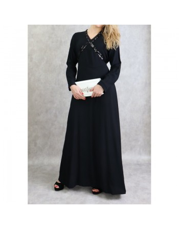 Robe longue croisée à strass de couleur noir 